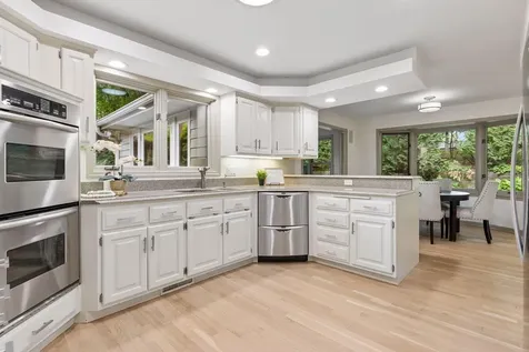 16318 Limerick Lane Minnetonka MN 55345