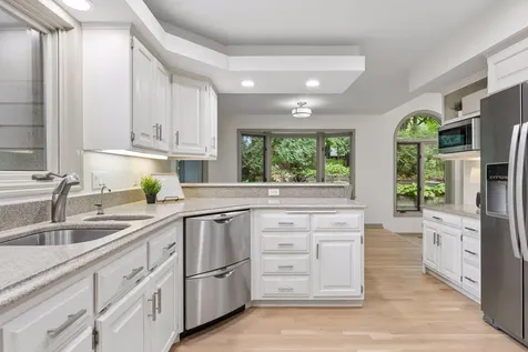 16318 Limerick Lane Minnetonka MN 55345