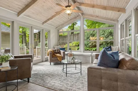 16318 Limerick Lane Minnetonka MN 55345