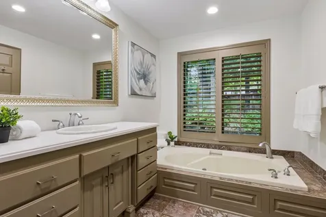 16318 Limerick Lane Minnetonka MN 55345