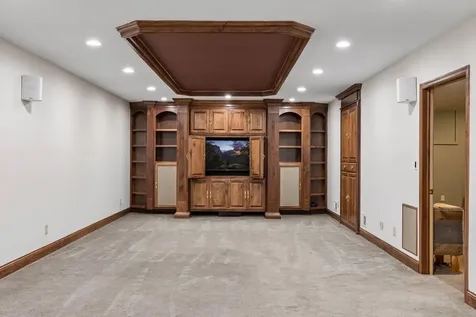 16318 Limerick Lane Minnetonka MN 55345