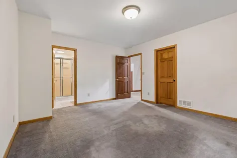 16318 Limerick Lane Minnetonka MN 55345