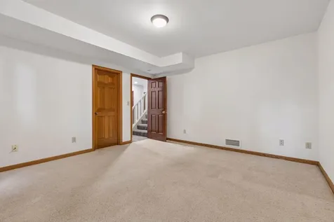 16318 Limerick Lane Minnetonka MN 55345