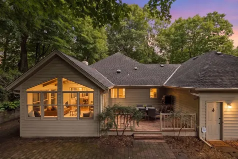 16318 Limerick Lane Minnetonka MN 55345