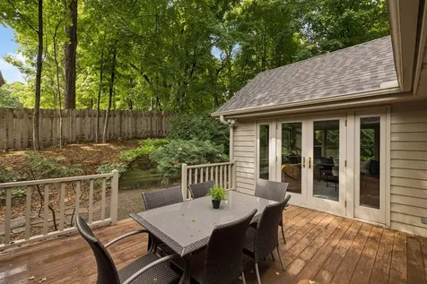 16318 Limerick Lane Minnetonka MN 55345