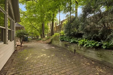 16318 Limerick Lane Minnetonka MN 55345