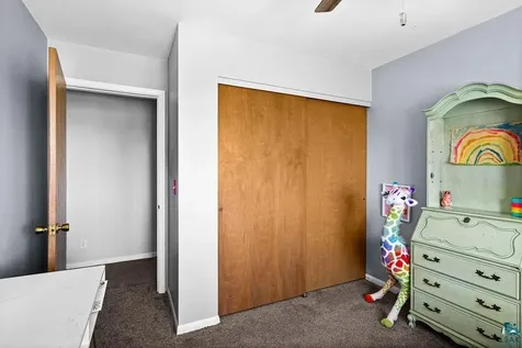 3801 Rockview Court Duluth MN 55804