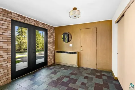 3801 Rockview Court Duluth MN 55804