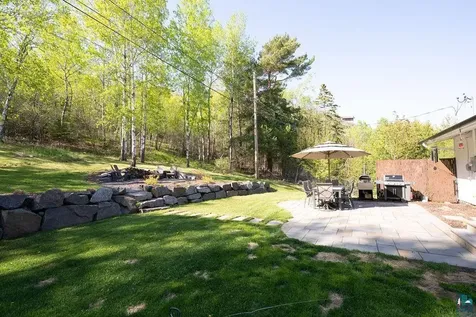 3801 Rockview Court Duluth MN 55804