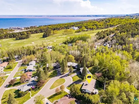 3801 Rockview Court Duluth MN 55804