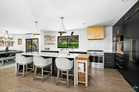 3801 Rockview Court Duluth MN 55804