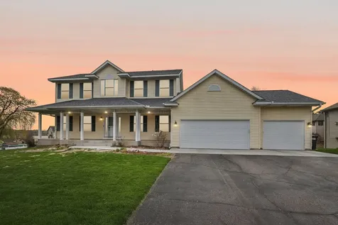 2608 Sandterra Circle White Bear Twp MN 55110
