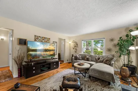 3331 Beard Avenue N Robbinsdale MN 55422