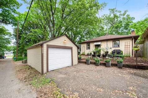 3331 Beard Avenue N Robbinsdale MN 55422