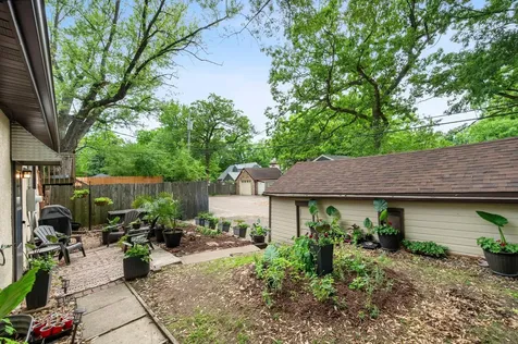 3331 Beard Avenue N Robbinsdale MN 55422