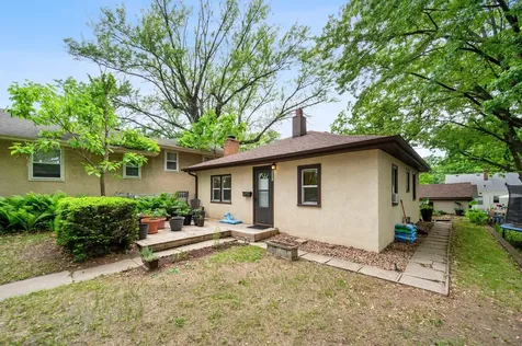 3331 Beard Avenue N Robbinsdale MN 55422