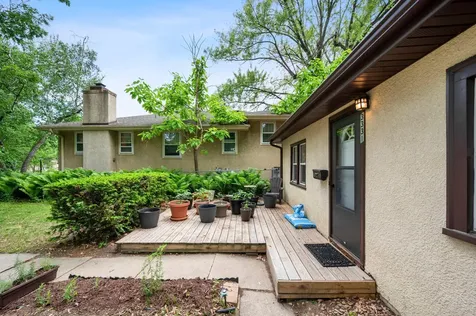 3331 Beard Avenue N Robbinsdale MN 55422