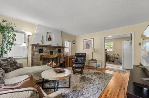 3331 Beard Avenue N Robbinsdale MN 55422
