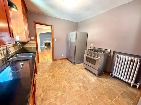 751 Cottage Avenue E Saint Paul MN 55106