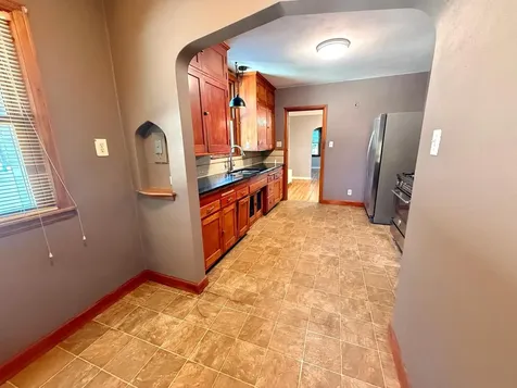 751 Cottage Avenue E Saint Paul MN 55106
