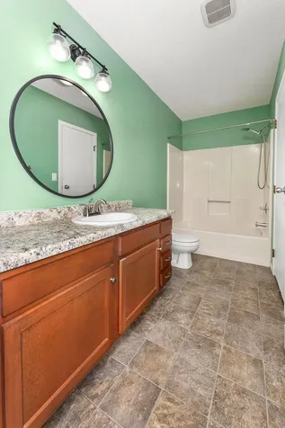 1631 31st Avenue S Fargo ND 58103