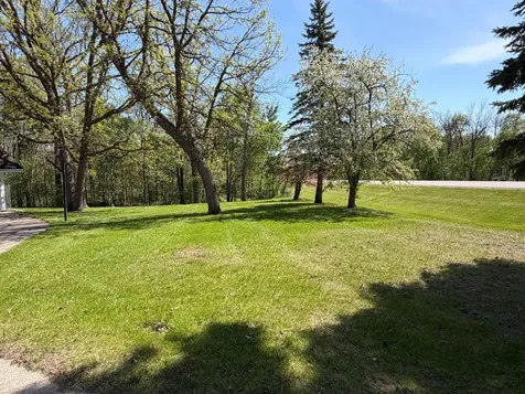 814 11th Avenue SE Roseau MN 56751