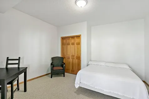 16500 41st Avenue N Plymouth MN 55446