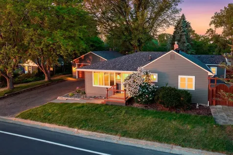 107 Hallam Avenue S Mahtomedi MN 55115