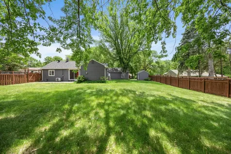 107 Hallam Avenue S Mahtomedi MN 55115