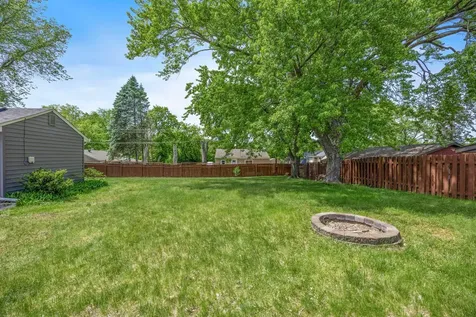 107 Hallam Avenue S Mahtomedi MN 55115