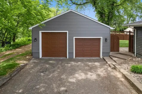 107 Hallam Avenue S Mahtomedi MN 55115