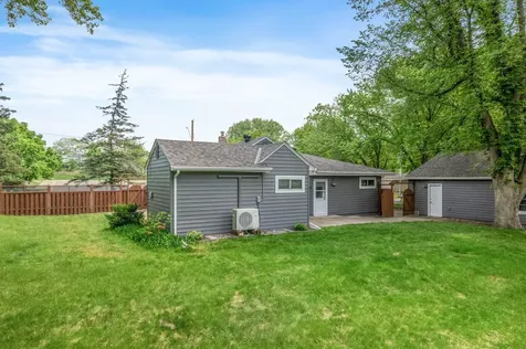 107 Hallam Avenue S Mahtomedi MN 55115