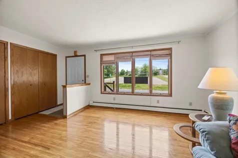 107 Hallam Avenue S Mahtomedi MN 55115