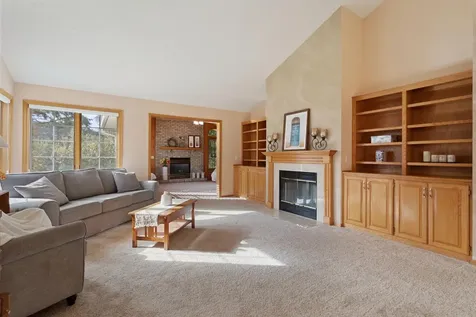 2325 Wight Bay Brooklyn Park MN 55443