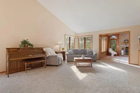 2325 Wight Bay Brooklyn Park MN 55443