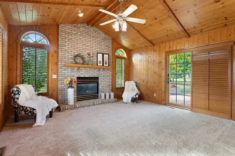 2325 Wight Bay Brooklyn Park MN 55443
