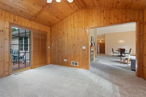 2325 Wight Bay Brooklyn Park MN 55443