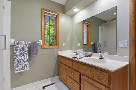 2325 Wight Bay Brooklyn Park MN 55443