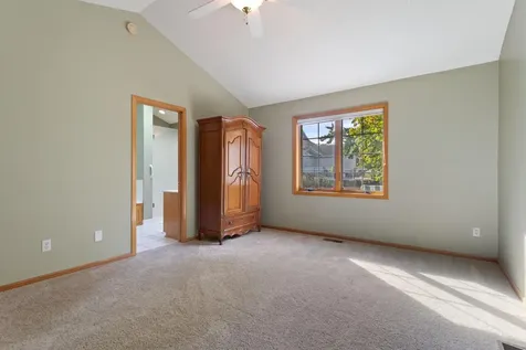 2325 Wight Bay Brooklyn Park MN 55443