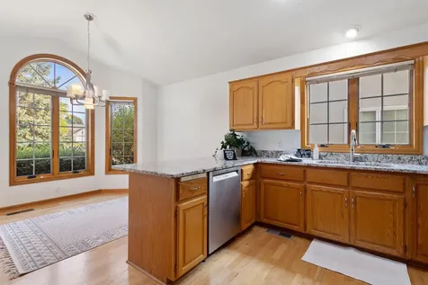 2325 Wight Bay Brooklyn Park MN 55443