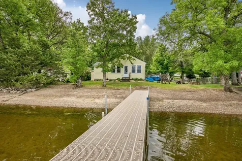 7259 100th Avenue SE Clear Lake MN 55319