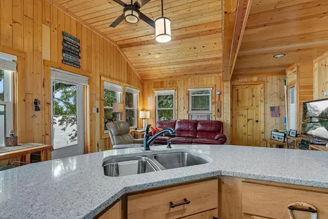 7259 100th Avenue SE Clear Lake MN 55319