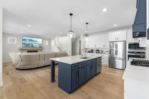 17940 Headwaters Drive Lakeville MN 55044