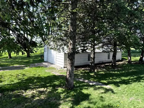 7908 105th Street SW Raymond MN 56282