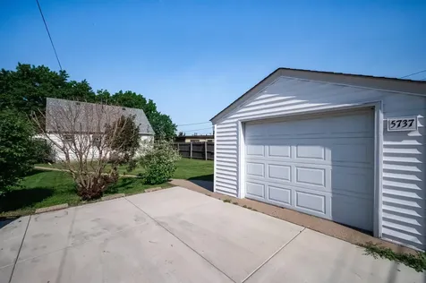 5737 34th Avenue S Minneapolis MN 55417