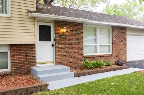 10204 Valley Forge Lane N Maple Grove MN 55369