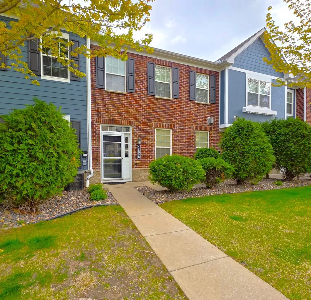 15358 Founders Lane Apple Valley MN 55124