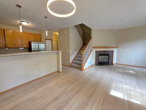 15358 Founders Lane Apple Valley MN 55124