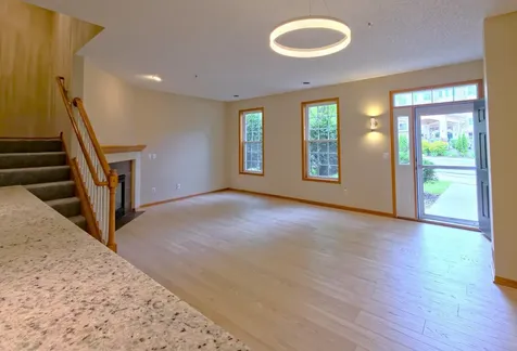 15358 Founders Lane Apple Valley MN 55124