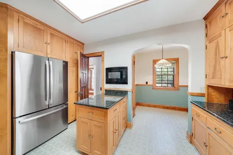 1525 Asbury Street Saint Paul MN 55108